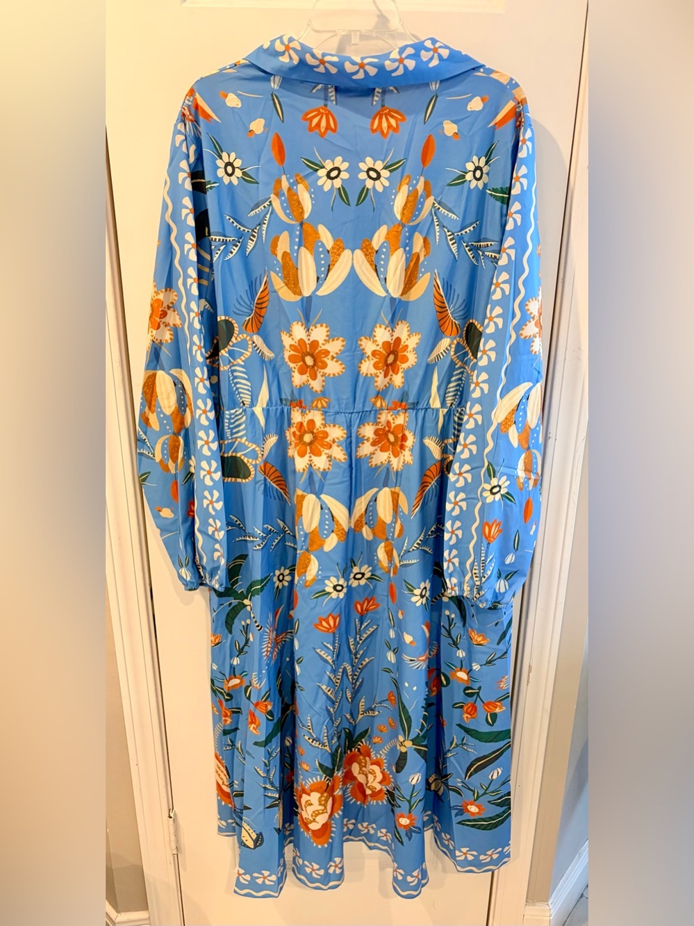 NWT! BloomChic Blue Floral Button-Front Maxi Dress (Size 18/20) - Picture 3 of 3